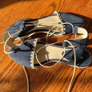 Blue denim tie flat